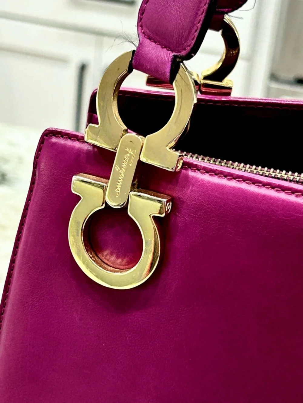 Salvatore Ferragamo Authentic Deep Purple Leather Structured Shoulder Bag - Picture 3 of 14